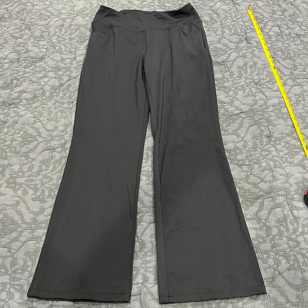 Wide leg athletic pants size large